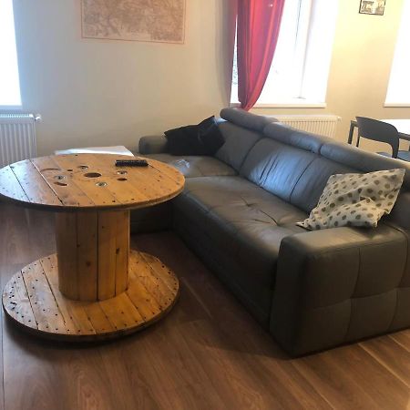 Apartament Srodmiescie 1 Sypialnia Oraz 1 Salon Waldenburg Exterior foto