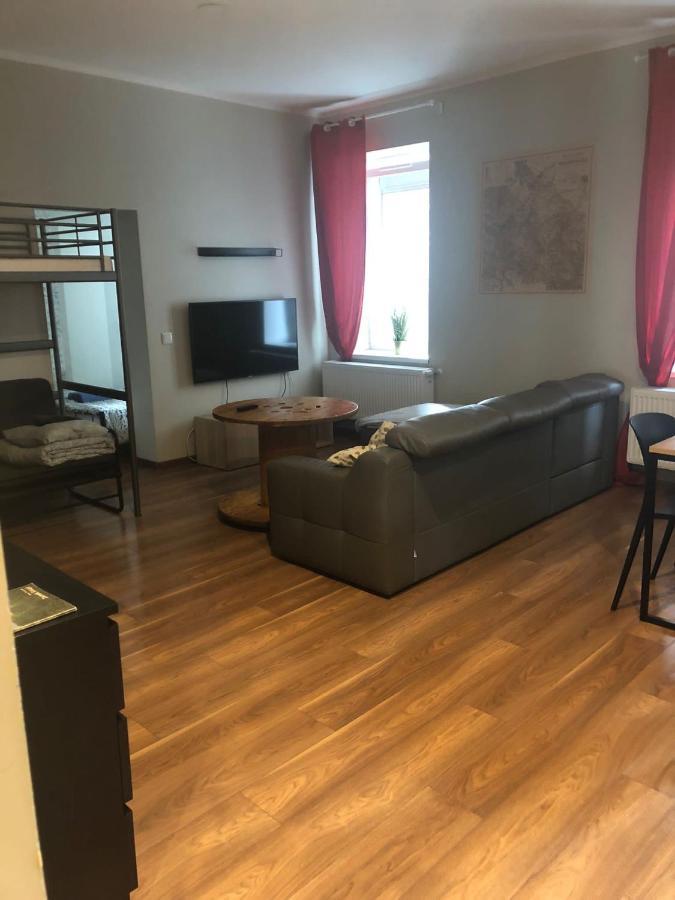 Apartament Srodmiescie 1 Sypialnia Oraz 1 Salon Waldenburg Exterior foto