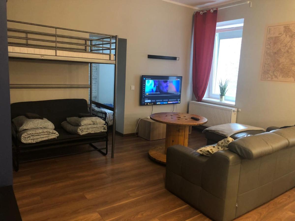 Apartament Srodmiescie 1 Sypialnia Oraz 1 Salon Waldenburg Exterior foto