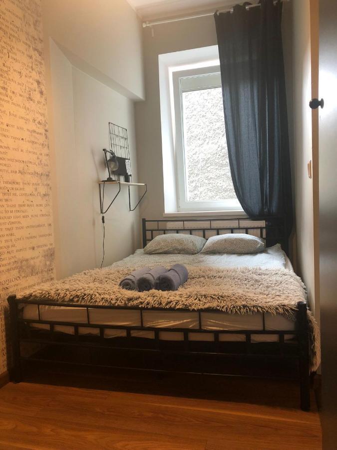 Apartament Srodmiescie 1 Sypialnia Oraz 1 Salon Waldenburg Exterior foto